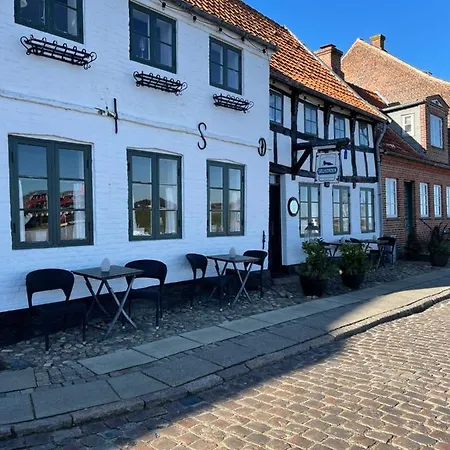 Restaurant Saelhunden ريب